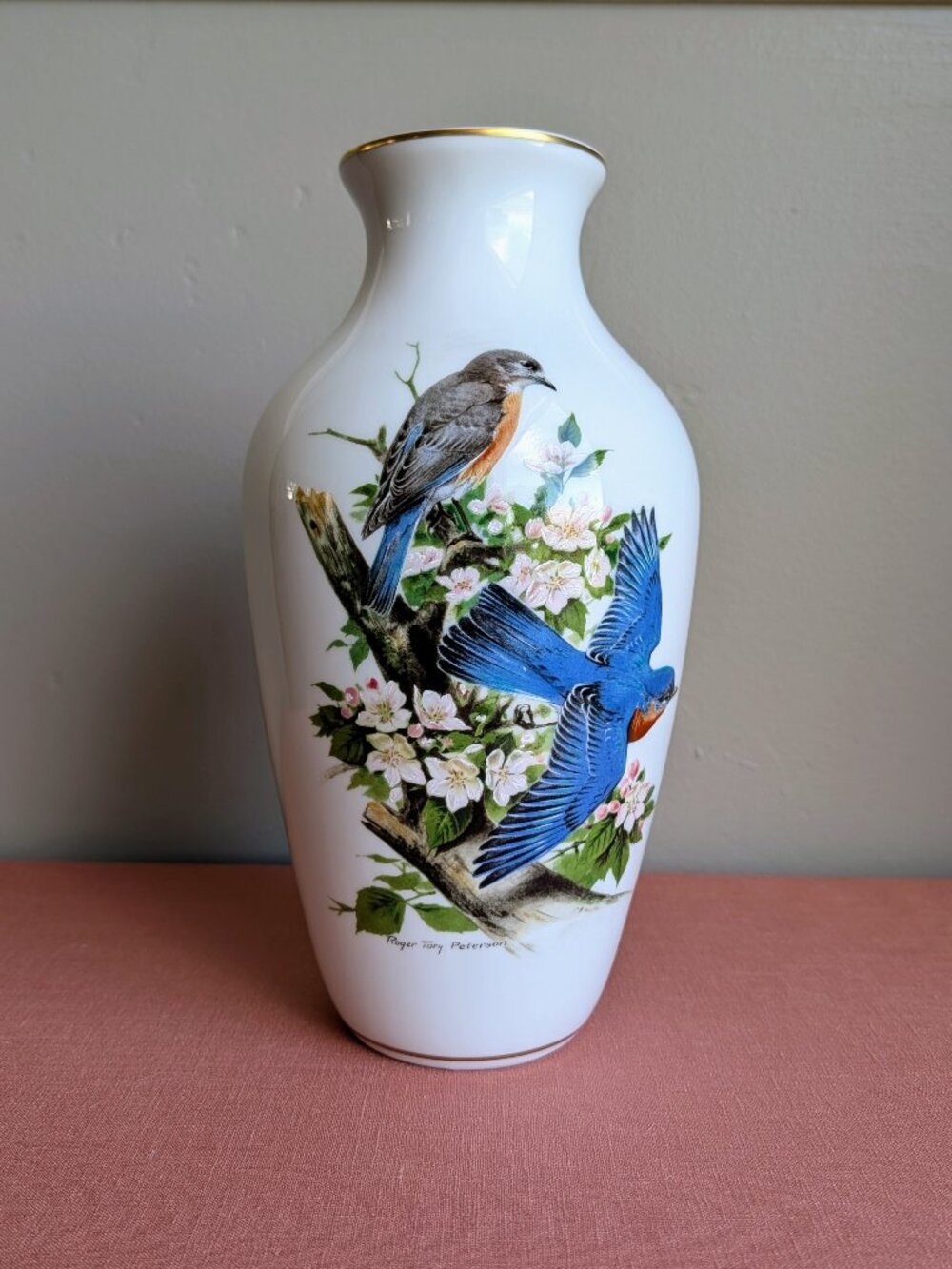 Danbury Mint Bluebirds Vase | Vintage Kaiser Porcelain